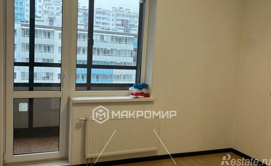 Продажа 1-комн квартиры на вторичном рынке Комендантский пр-кт,  д. 67