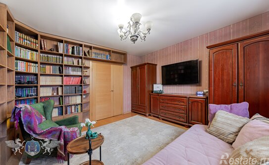 Продажа 3-комн квартиры на вторичном рынке Кантемировская улица