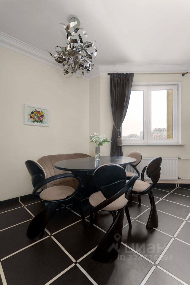 Продажа 3-комн квартиры на вторичном рынке Ново-Александровская улица, 14