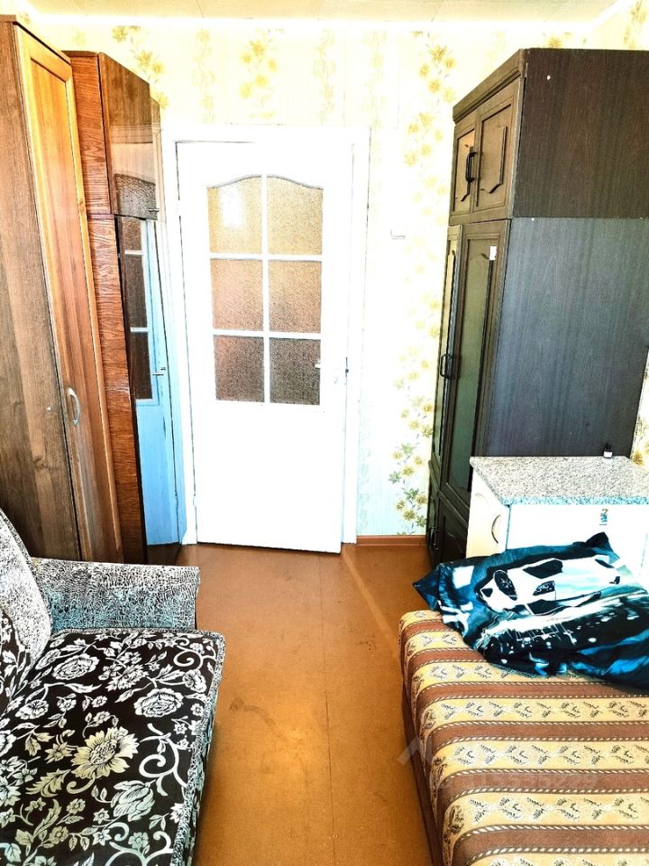 Продажа 2-комн квартиры на вторичном рынке Кириши, улица Мира, 10