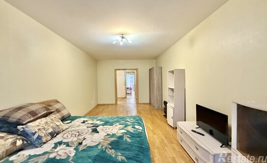 Продажа 2-комн квартиры на вторичном рынке Ленинский пр-кт,  д. 92 к3