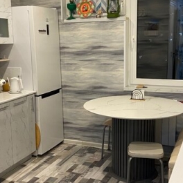 Продажа 2-комн квартиры на вторичном рынке Школьная улица,  д. 126 к2