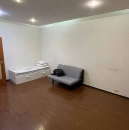 Аренда 5-комн квартиры на вторичном рынке улица Маршала Бирюзова,  д. 31