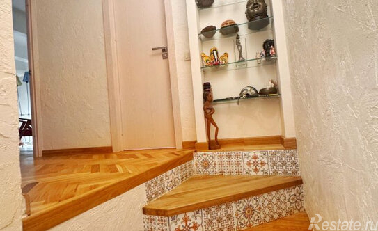 Продажа 2-комн квартиры на вторичном рынке Домодедовская улица,  д. 4