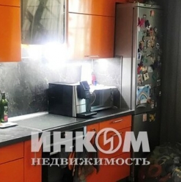 Продажа 2-комн квартиры на вторичном рынке Парковая 11-я ул,  д. 52