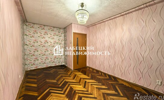 Продажа 2-комн квартиры на вторичном рынке Большевиков пр-кт,  д. 55