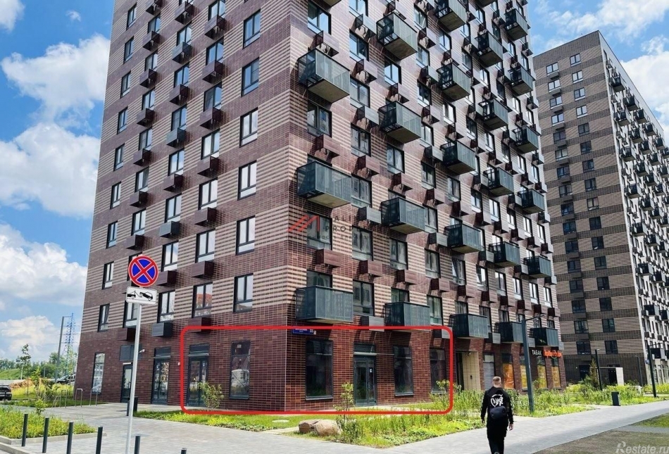 Продажа торгового помещения Магеллана пр-т,  д. 33