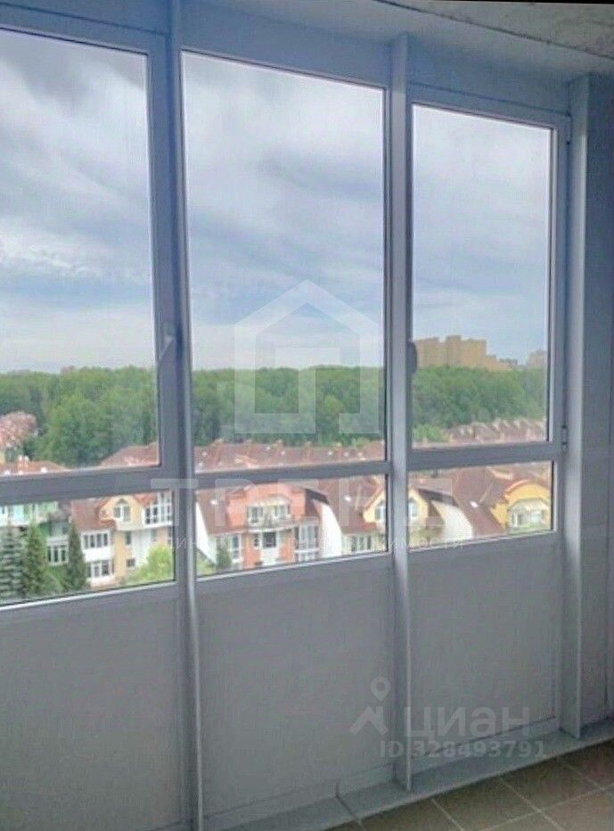 Продажа 3-комн квартиры на вторичном рынке Глухарская улица, 20