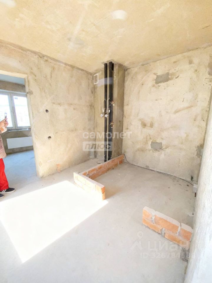 Продажа 2-комн квартиры на вторичном рынке Новые Островцы мкр, д. Островцы, улица Баулинская, 15