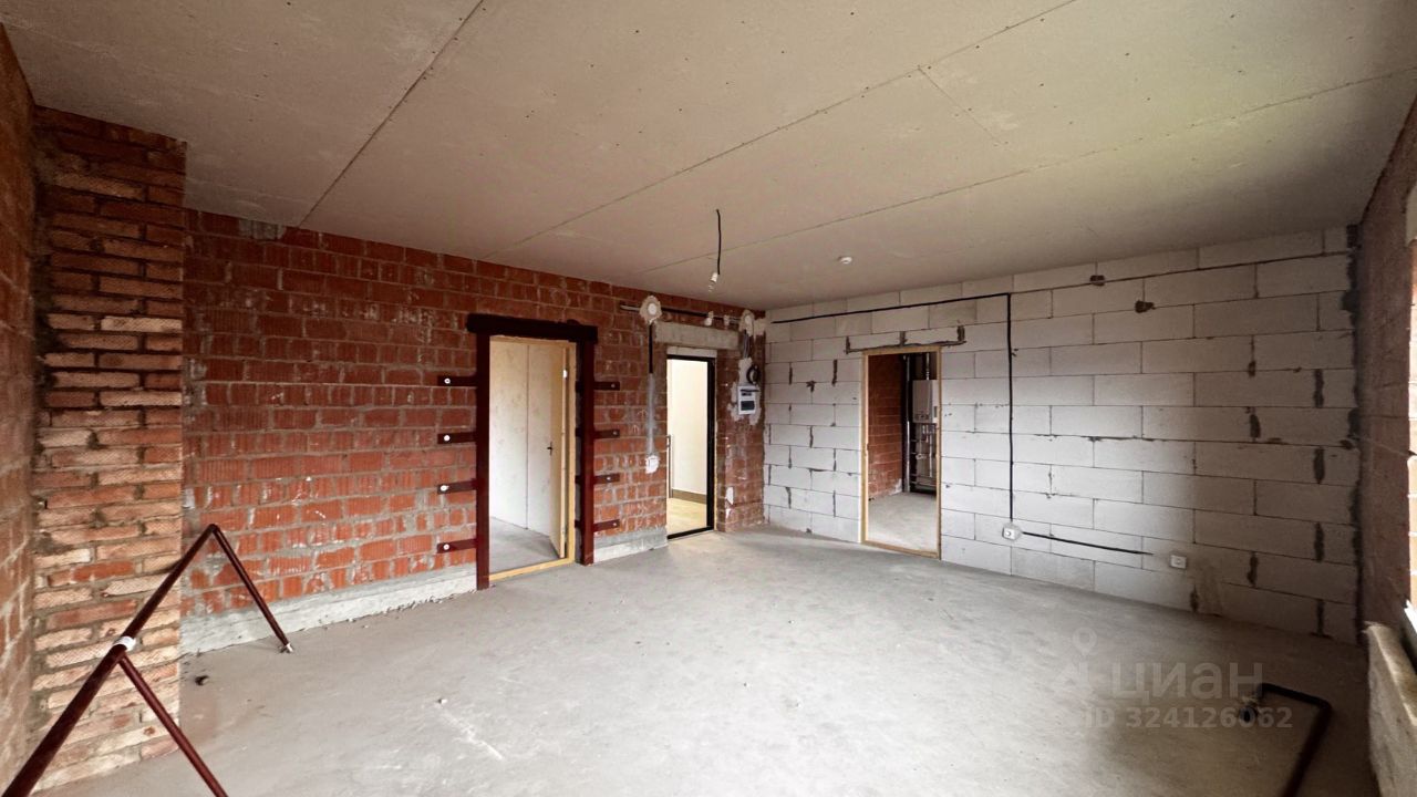 Продажа 3-комн квартиры на вторичном рынке Зеленогорск, улица Мира, 21