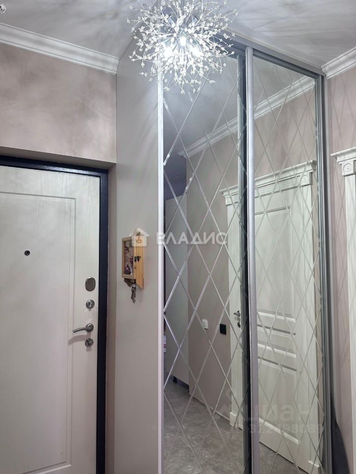 Продажа 1-комн квартиры на вторичном рынке бульвар Веласкеса, 5к5