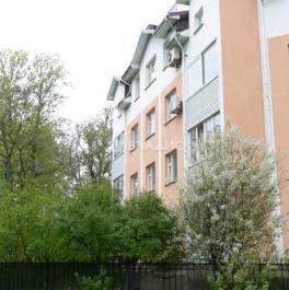 Продажа 3-комн квартиры на вторичном рынке 3 Линия 1 половины ул,  д. 53