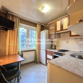 Продажа 2-комн квартиры на вторичном рынке пр-кт Мечникова,  д. 7