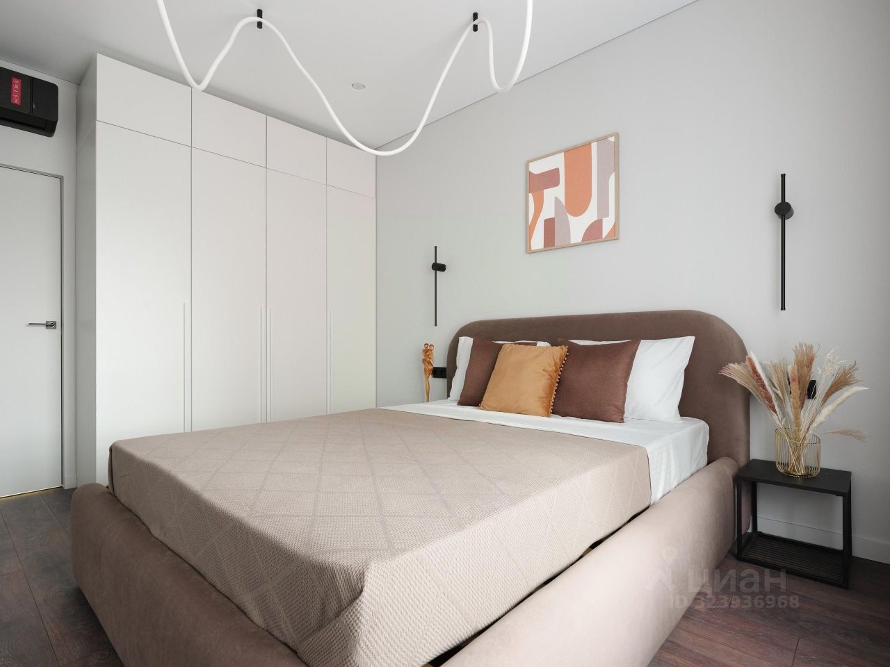 Продажа 3-комн квартиры на вторичном рынке улица Усачева, 2С3