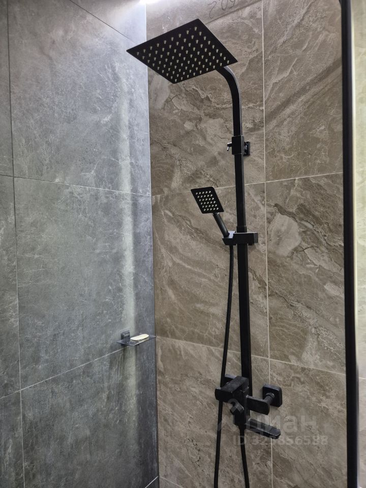 Продажа 2-комн квартиры на вторичном рынке проспект Космонавтов, 106