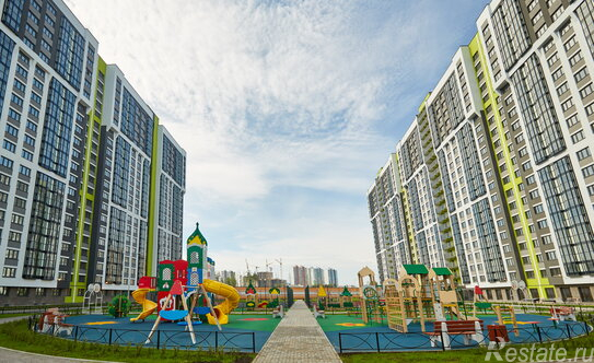 Продажа 2-комн квартиры на вторичном рынке улица Лидии Зверевой,  д. 9 к1