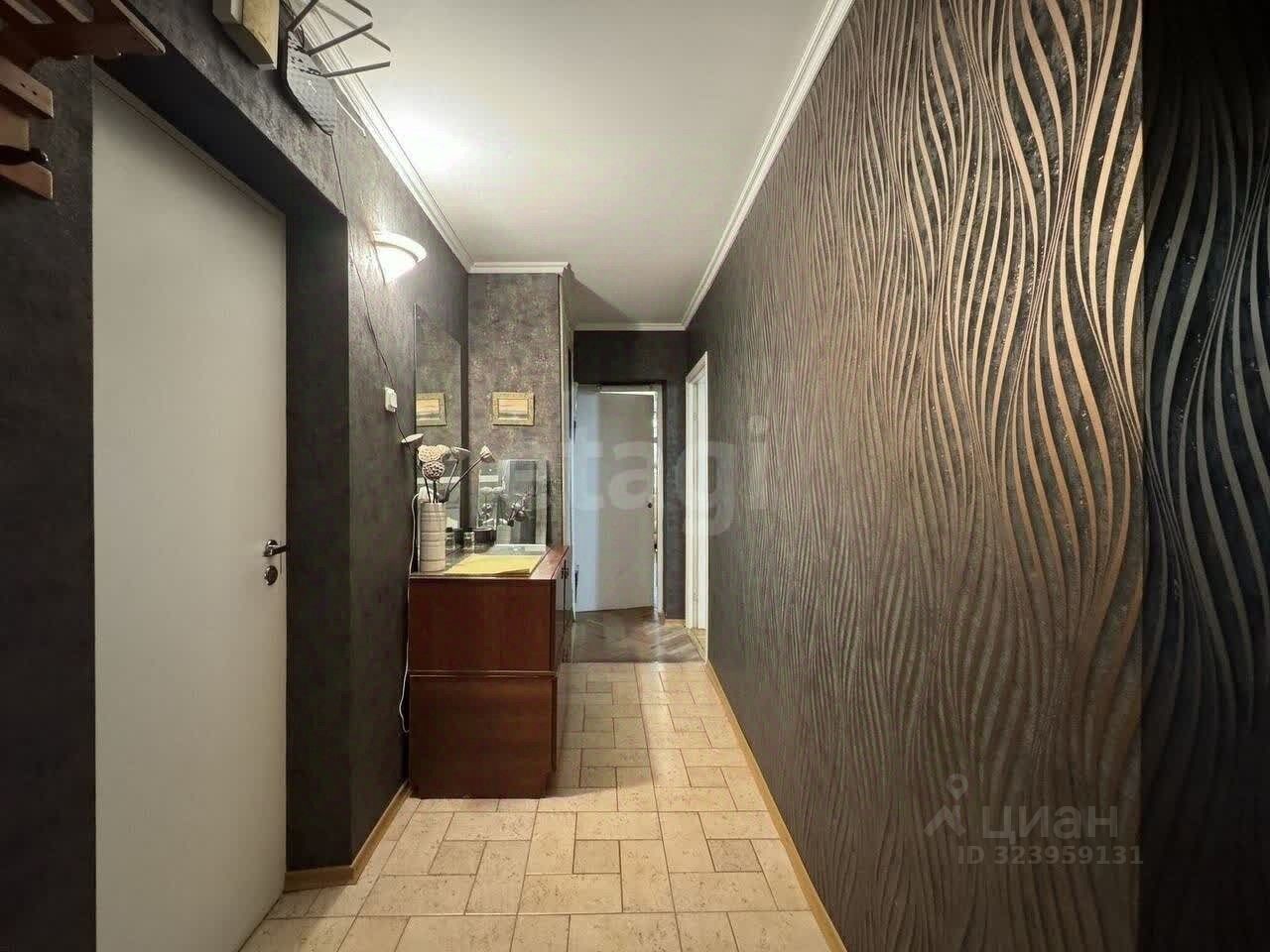 Продажа 2-комн квартиры на вторичном рынке улица Стойкости, 14