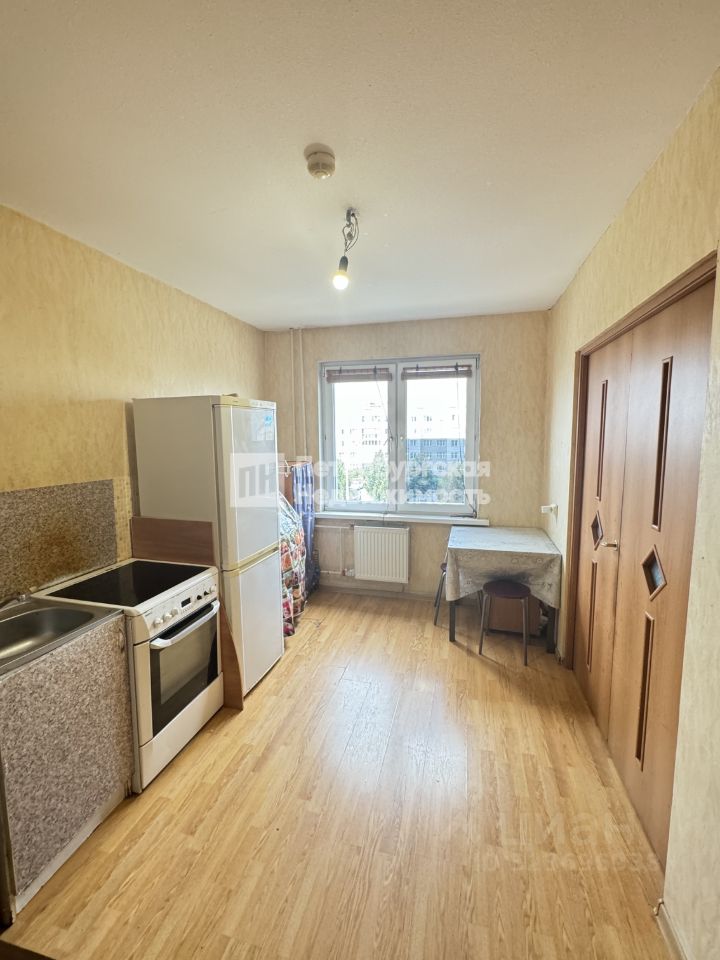 Продажа 2-комн квартиры на вторичном рынке пос. Шушары, Славянка тер., улица Ростовская, 3к1