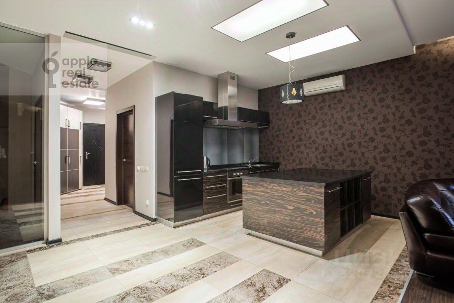Продажа 3-комн квартиры на вторичном рынке Минская улица, 1ГК3
