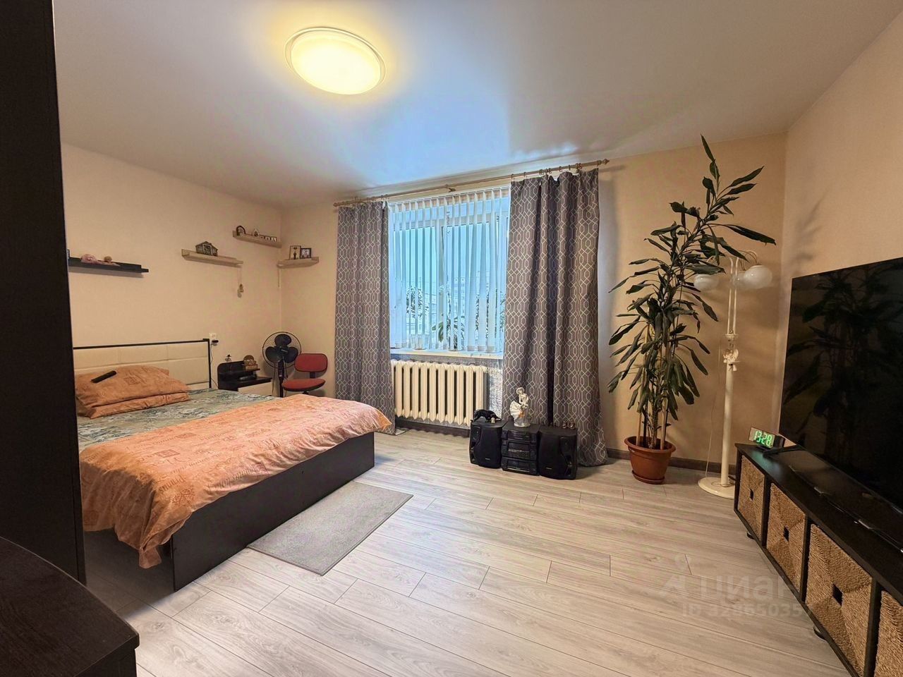 Продажа 2-комн квартиры на вторичном рынке Волхов, улица Мичурина, 1