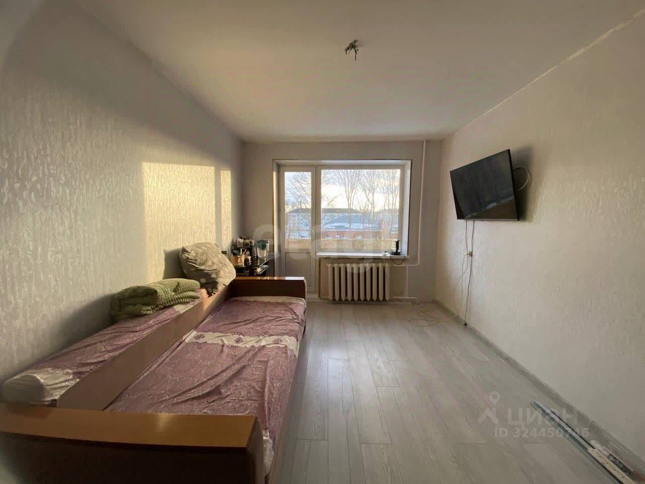 Продажа 1-комн квартиры на вторичном рынке Волхов, улица Володарского, 7