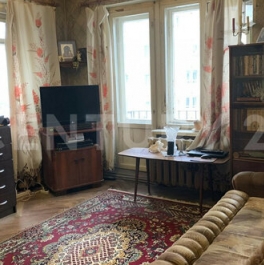 Продажа 1-комн квартиры на вторичном рынке Звёздная улица,  д. 22