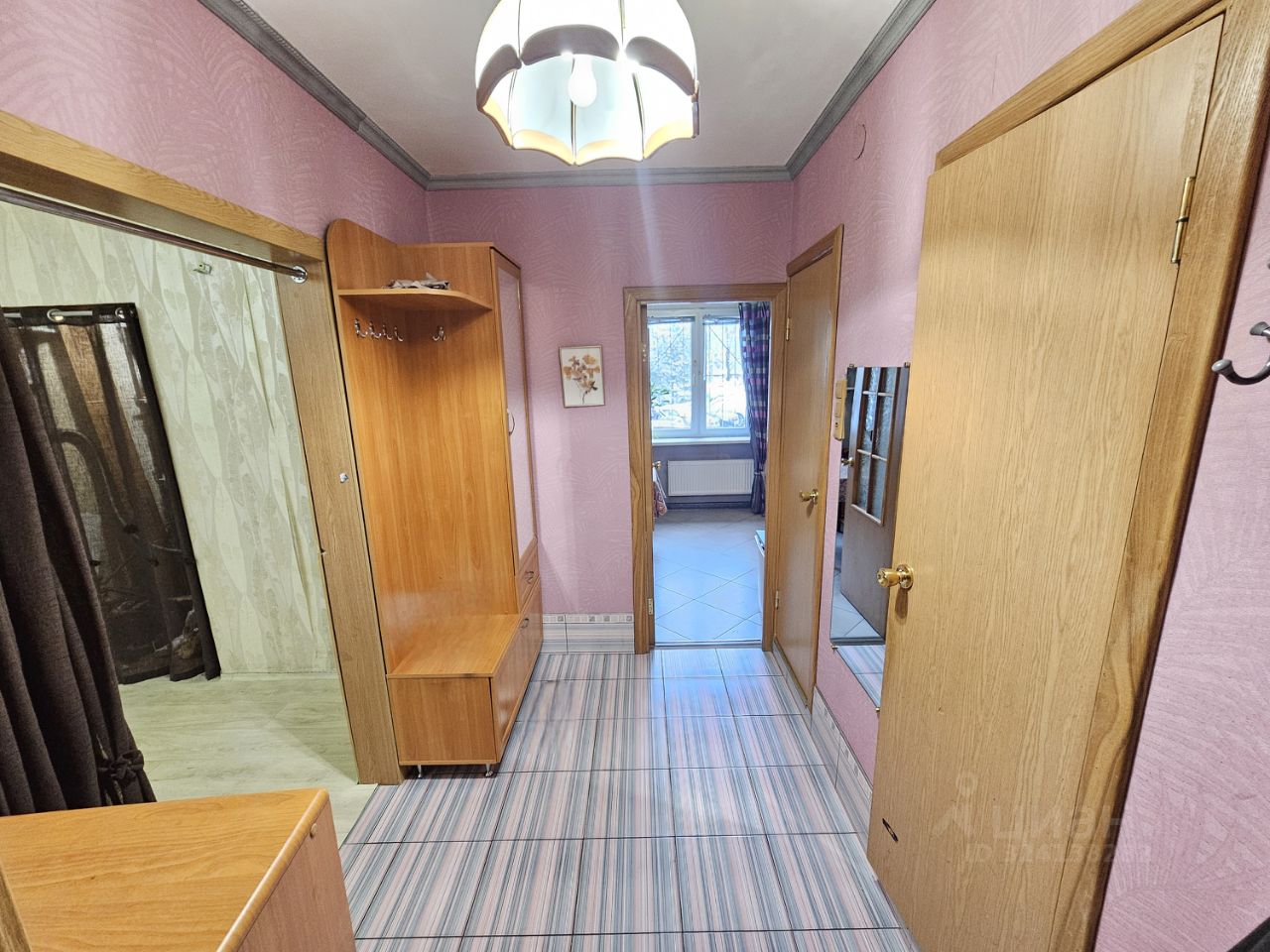 Продажа 1-комн квартиры на вторичном рынке улица Осипенко, 10