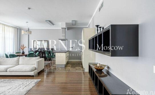 Аренда 3-комн квартиры на вторичном рынке Колобовский 1-й пер,  д. 14