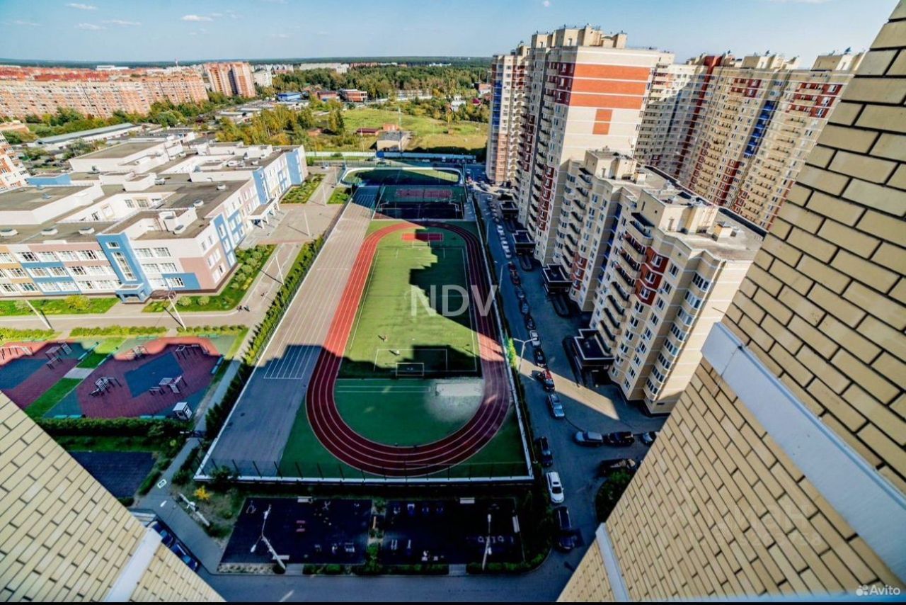 Продажа 6-комн квартиры на вторичном рынке Западный мкр, улица Лунная, 31