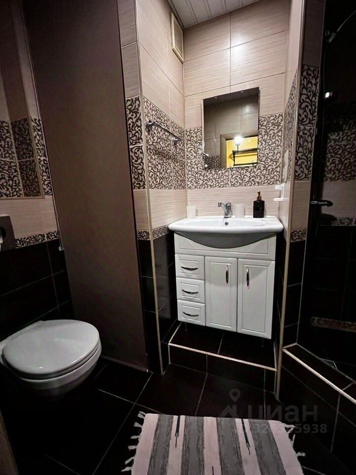 Продажа 3-комн квартиры на вторичном рынке проспект Испытателей,  д. 20