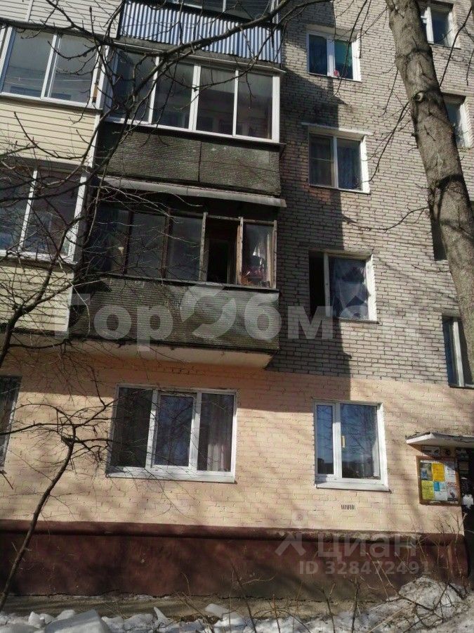 Продажа 3-комн квартиры на вторичном рынке Дедовск г., улица Космонавта Комарова, 12