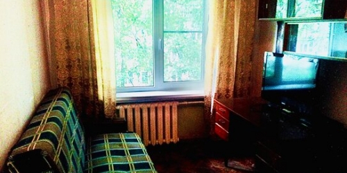 2-комн квартира ул Бассейная,  д. 77