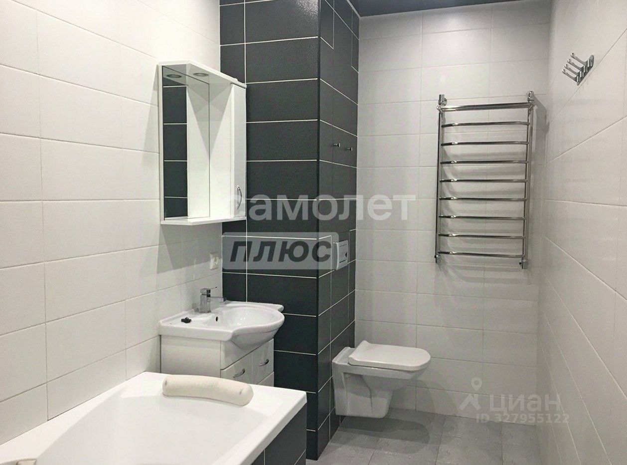 Продажа 2-комн квартиры на вторичном рынке Чехов, Лопасненская улица, 3