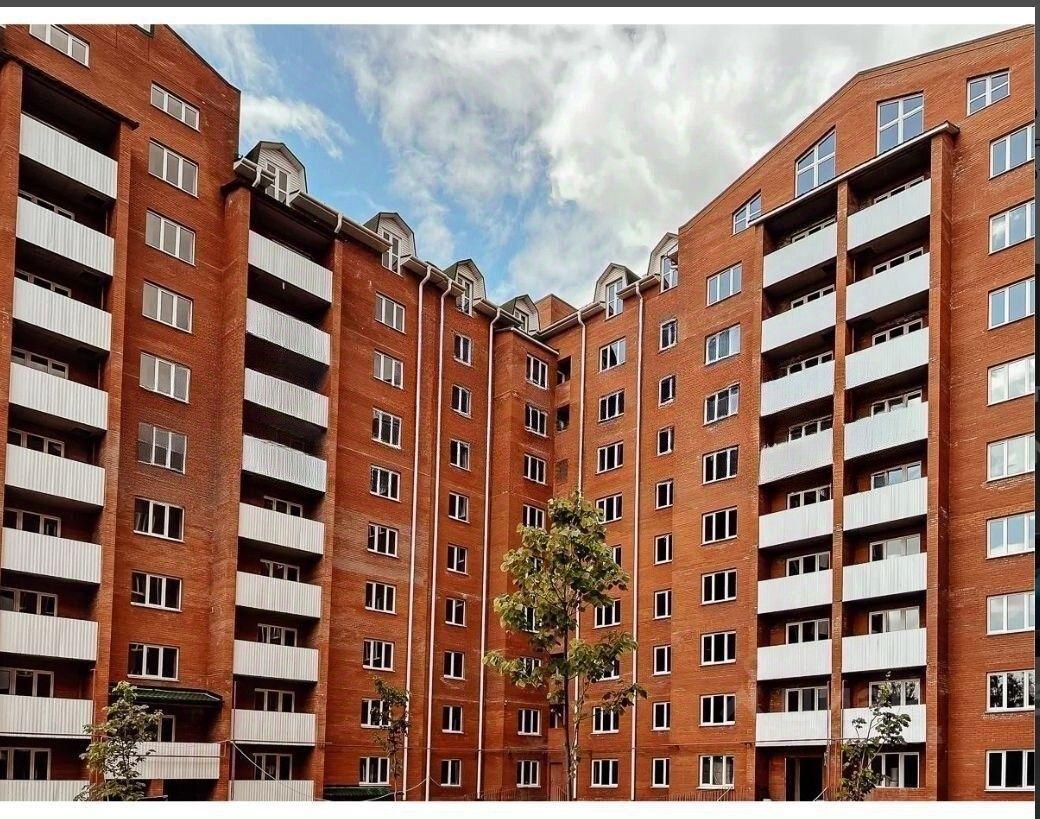 Продажа 2-комн квартиры на вторичном рынке пос. Радужный, 65