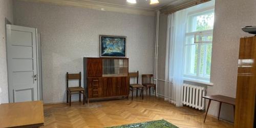 2-комн квартира Большая Набережная улица,  д. 15