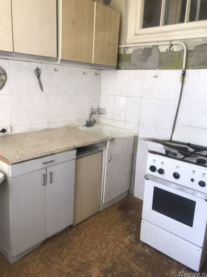 Продажа 3-комн квартиры на вторичном рынке улица Долгова,  д. 5