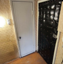 Продажа 3-комн квартиры на вторичном рынке Новаторов б-р,  д. 56