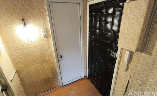 Продажа 3-комн квартиры на вторичном рынке Новаторов б-р,  д. 56