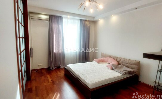 Продажа 1-комн квартиры на вторичном рынке Тружеников 2-й пер