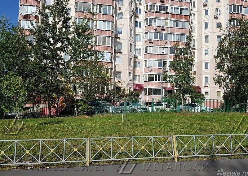 Аренда торгового помещения ул Академика Арцимовича,  д. 17