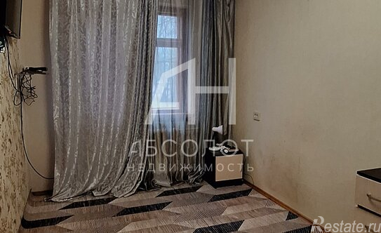 Продажа 3-комн квартиры на вторичном рынке Углич, улица Дружбы,  д. 4