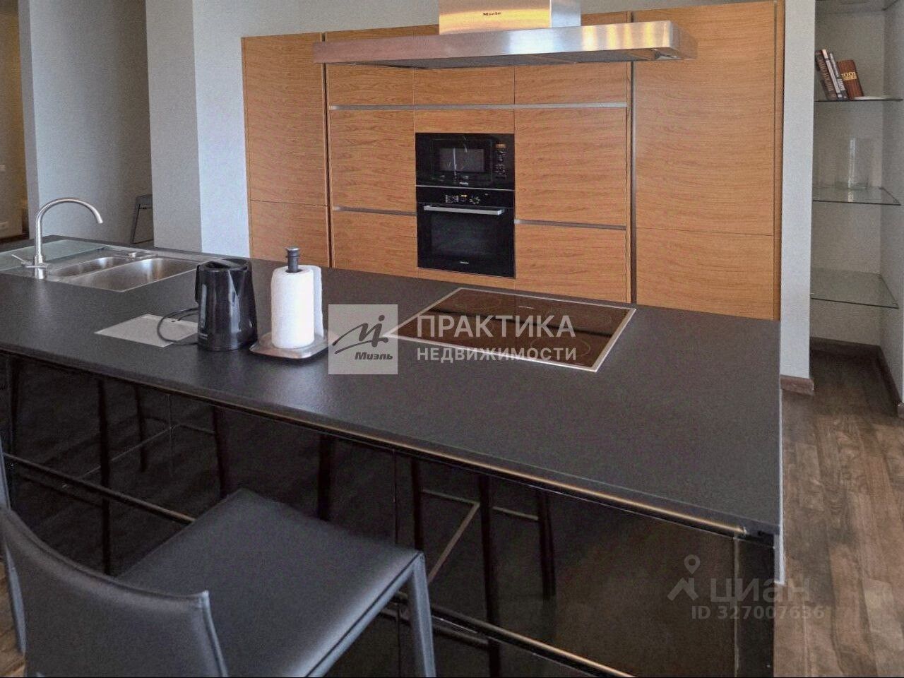 Продажа 4-комн квартиры на вторичном рынке набережная Пресненская, 8с1