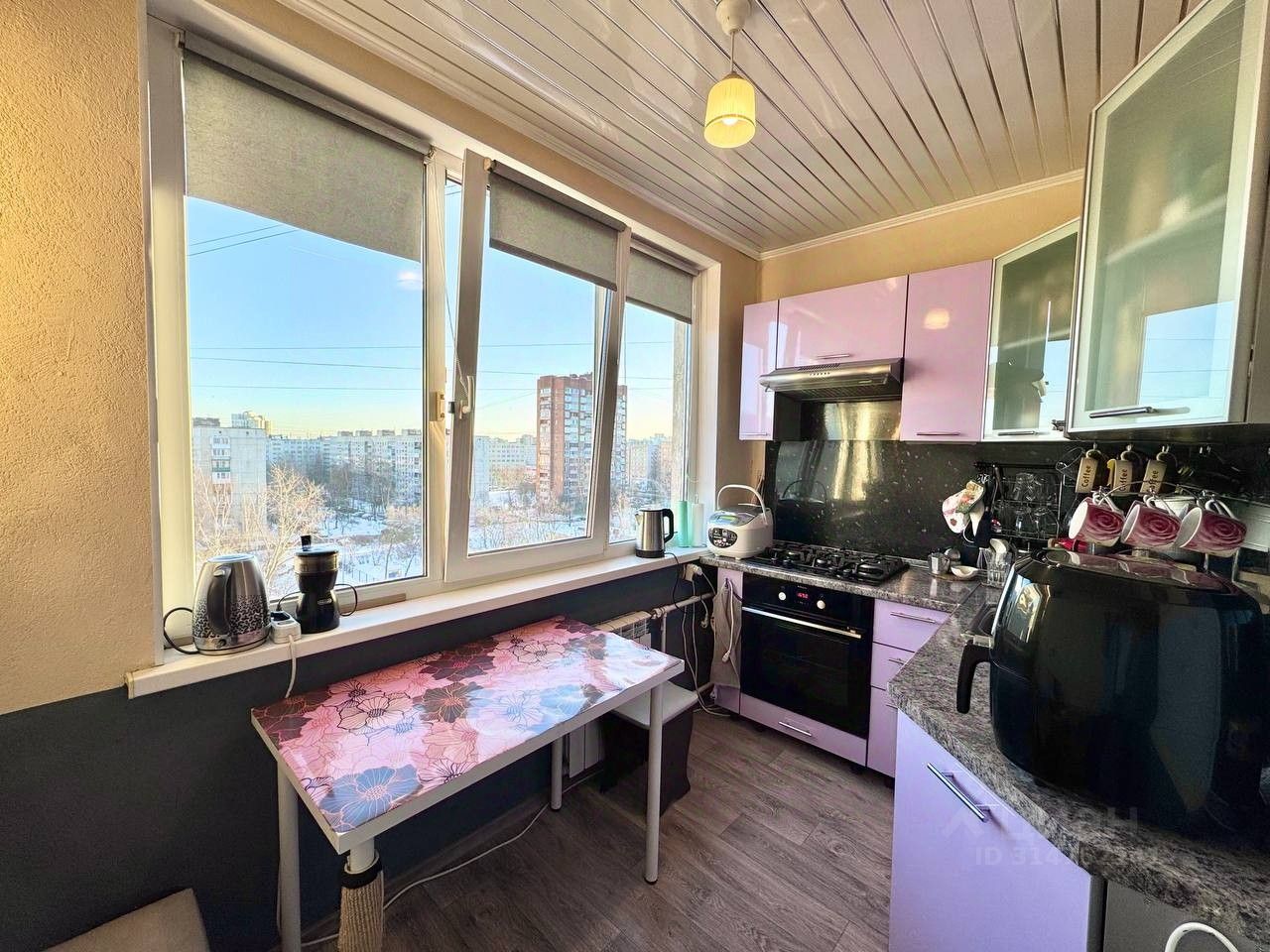 Продажа 3-комн квартиры на вторичном рынке Дунайский проспект, 35К1