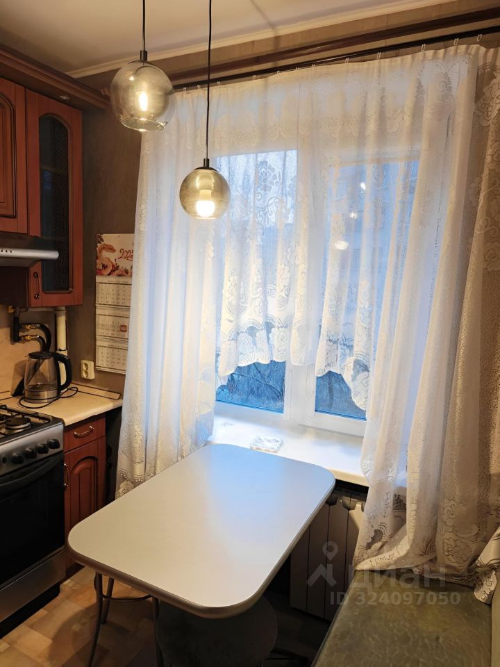 Продажа 2-комн квартиры на вторичном рынке Железноводская улица, 29