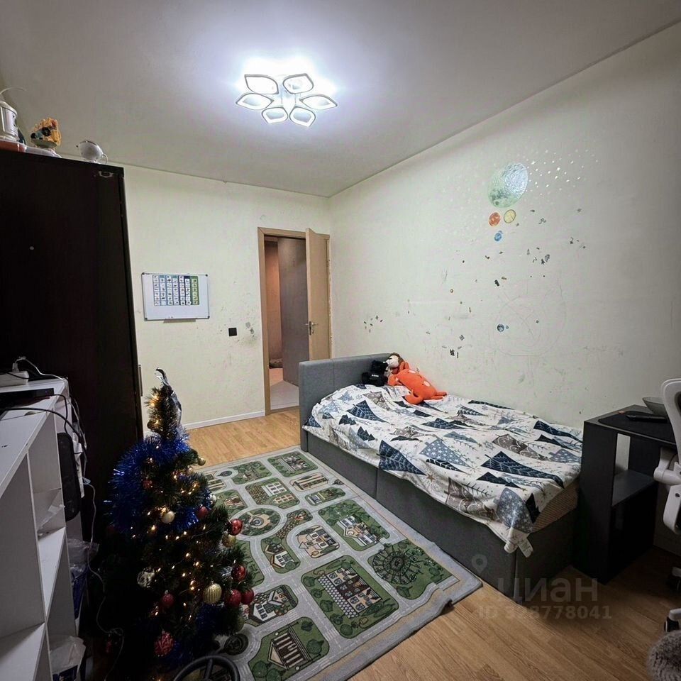 Продажа 3-комн квартиры на вторичном рынке Клин-5 городок, улица Центральная,  д. 75