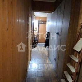 Продажа 2-комн квартиры на вторичном рынке Юбилейный, улица Героев Курсантов,  д. 5