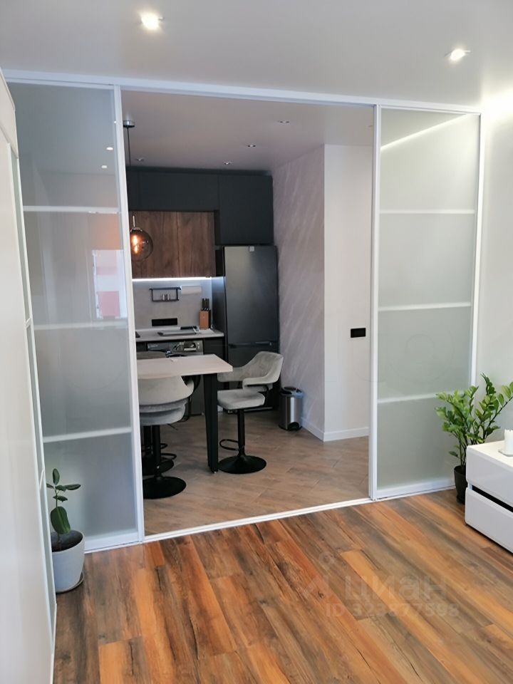 Продажа 2-комн квартиры на вторичном рынке пос. Янино-1, улица Голландская, 15к3