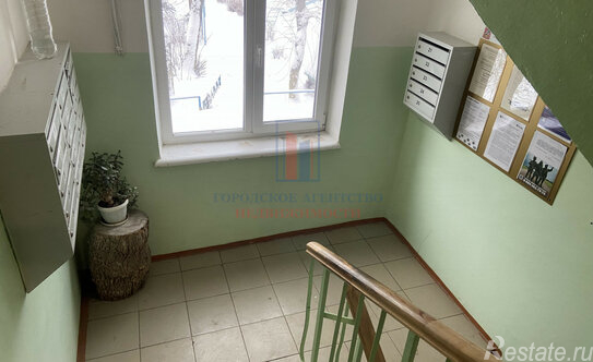 Продажа 1-комн квартиры на вторичном рынке Серпухов, ул Горького,  д. 8в