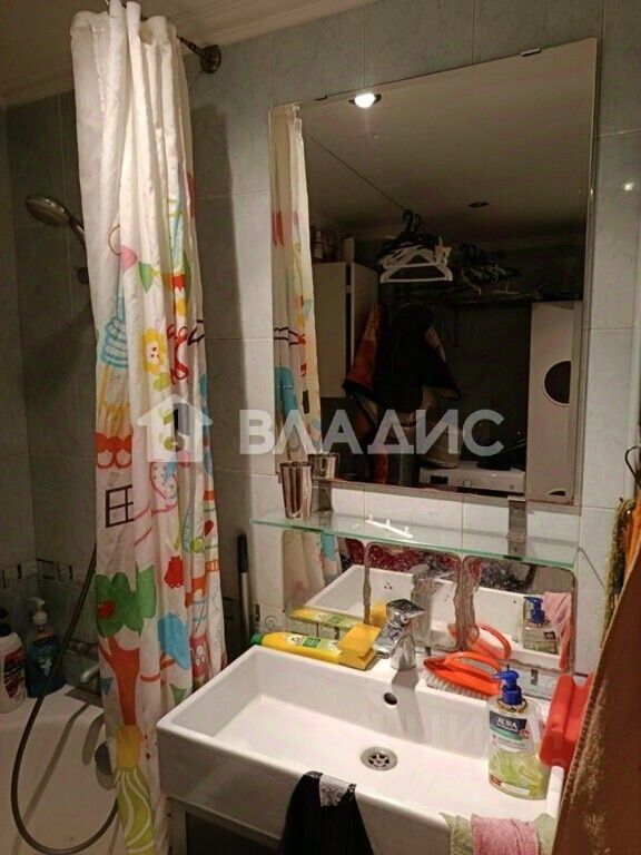 Продажа 3-комн квартиры на вторичном рынке Чертановская улица, 4