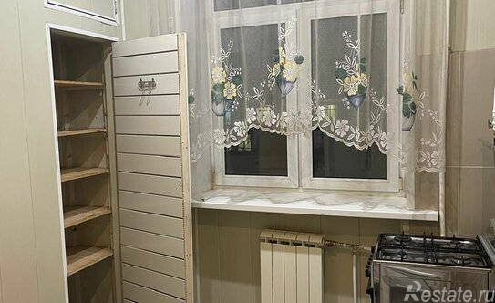 Продажа 4-комн квартиры на вторичном рынке Офицерский переулок,  д. 6